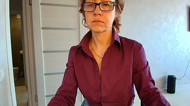 LioraWeiss online show from May 2026 07:16:01 AM