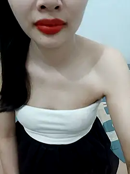 Snapshot of AmberBelle_007 chatting on April 2026 07:14:01 AM AmberBelle 007 online show from April 2026 07:14:01 AM