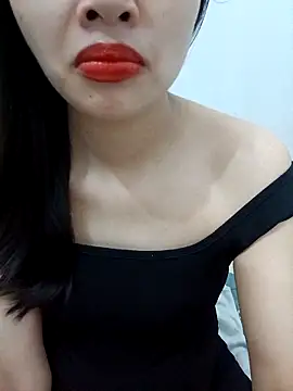 Snapshot of AmberBelle_007 chatting on April 2026 07:48:02 AM AmberBelle 007 online show from April 2026 07:48:02 AM