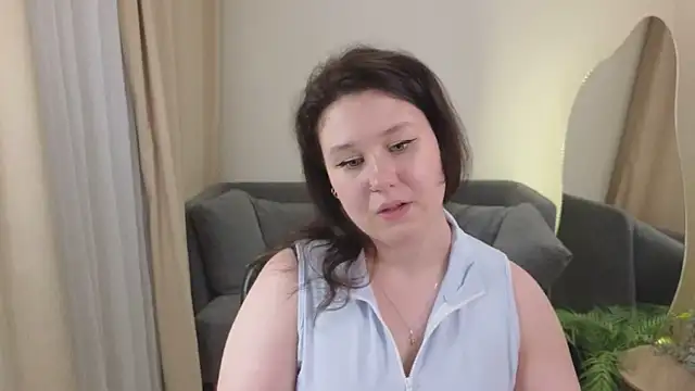 peachy kira online show from April 2026 05:30:01 PM