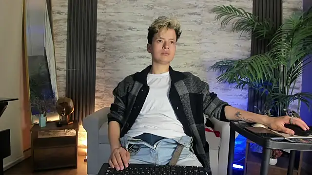 RedHood 1 online show from March 2026 03:34:01 AM