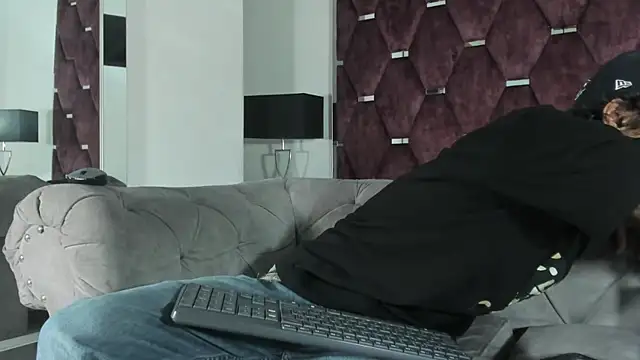 TonyBenedetti online show from April 2026 08:54:02 PM