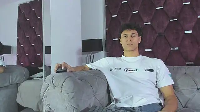 TonyBenedetti online show from June 2026 08:22:02 PM