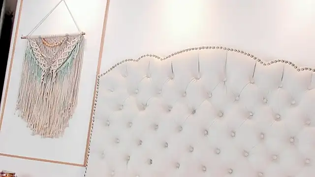 Sara funy online show from March 2026 11:10:02 AM