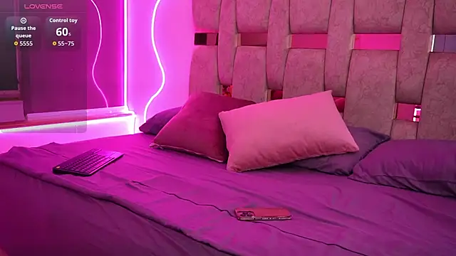 liasuaza online show from March 2026 12:12:02 PM