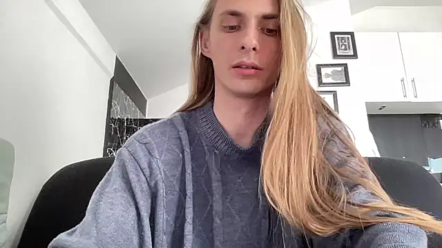 Snapshot of mi_chyort chatting on February 2026 11:09:02 AM mi chyort online show from February 2026 11:09:02 AM