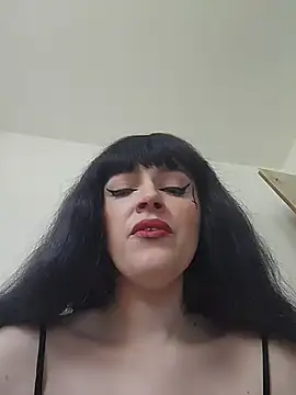 Mommynatrix online show from June 2026 05:00:01 PM
