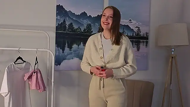 AraSuits online show from February 2026 06:01:02 AM