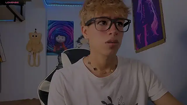 Snapshot of Ryan_sweet chatting on February 2026 04:45:01 AM Ryan sweet online show from February 2026 04:45:01 AM