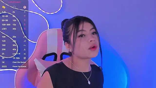 miacapone online show from March 2026 01:39:01 PM