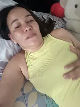 Snapshot of mari9312 chatting on March 2026 05:42:01 PM mari9312 online show from March 2026 05:42:01 PM