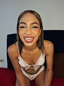 Canela em online show from April 2026 01:23:01 PM