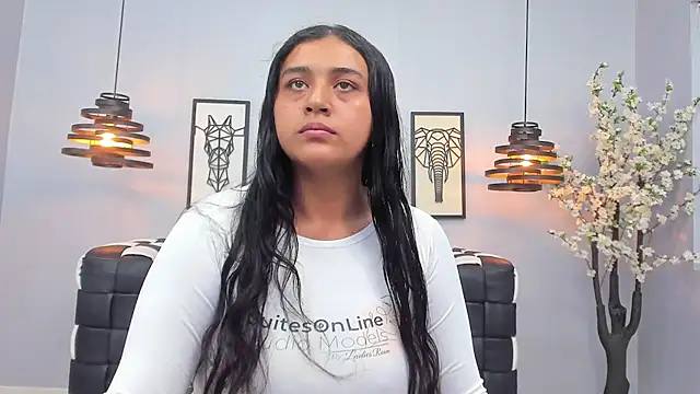 Snapshot of Lunaa_Abril chatting on February 2026 12:15:01 PM Lunaa Abril online show from February 2026 12:15:01 PM