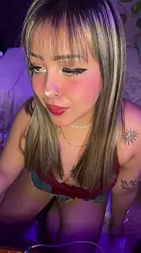 Moon Velvet  online show from March 2026 01:44:01 AM