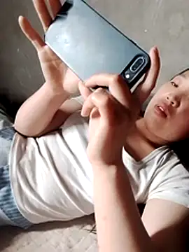 Miu la online show from April 2026 01:59:02 AM