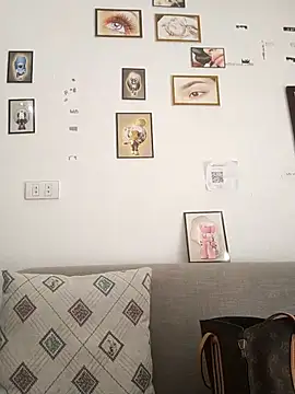 Ivy Trix2 online show from March 2026 02:48:01 AM