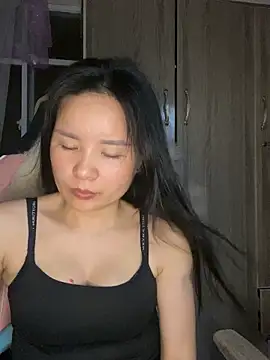 Ivy Trix2 online show from March 2026 02:06:02 PM