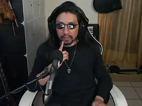 AntuanSV online show from March 2026 04:19:01 AM