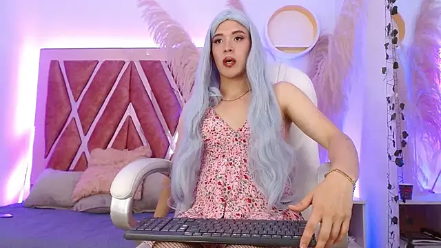 Evelyn Thomas online show from February 2026 07:36:01 PM