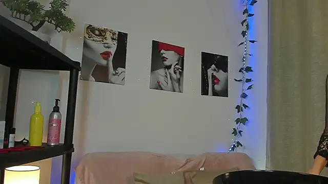 Rebeca Marchetti online show from March 2026 08:14:02 PM