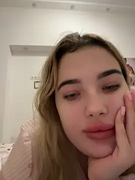 TiffanyCouture online show from March 2026 05:26:01 PM