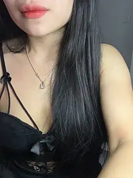 Snapshot of Tinn_tin chatting on April 2026 03:22:02 PM Tinn tin online show from April 2026 03:22:02 PM
