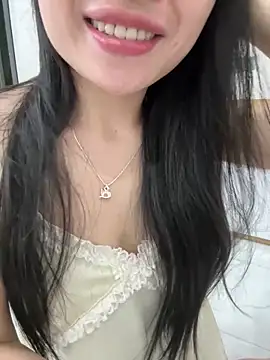 Snapshot of Tinn_tin chatting on May 2026 07:22:01 PM Tinn tin online show from May 2026 07:22:01 PM