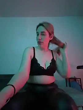 JuliaPrivat online show from March 2026 09:21:01 PM