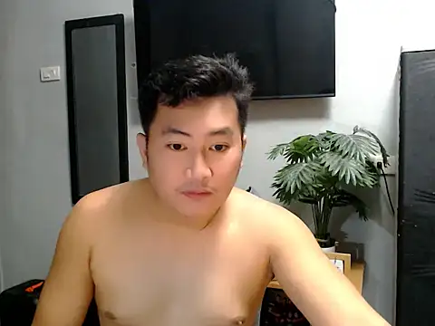 Snapshot of Bigdaddybear888 chatting on July 2026 06:13:01 PM Bigdaddybear888 online show from July 2026 06:13:01 PM
