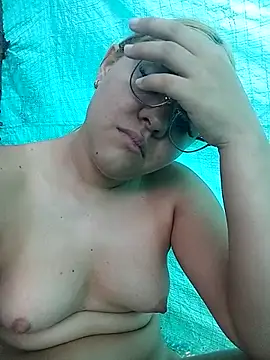 Snapshot of single_kitten chatting on March 2026 12:27:02 PM single kitten online show from March 2026 12:27:02 PM