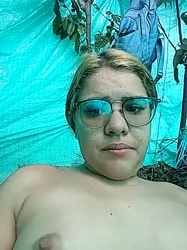 Snapshot of single_kitten chatting on April 2026 12:21:01 PM single kitten online show from April 2026 12:21:01 PM