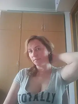 Snapshot of ChristinaYork chatting on April 2026 02:11:02 PM ChristinaYork online show from April 2026 02:11:02 PM