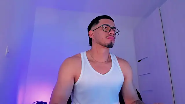 THADEO KING2 online show from April 2026 10:26:02 PM