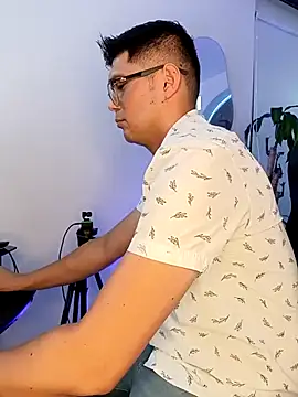 Snapshot of ritzabeth_daniel chatting on March 2026 02:40:02 AM ritzabeth daniel online show from March 2026 02:40:02 AM