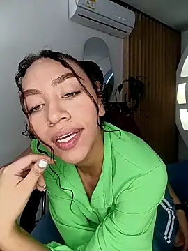 Snapshot of ritzabeth_daniel chatting on March 2026 02:15:01 AM ritzabeth daniel online show from March 2026 02:15:01 AM