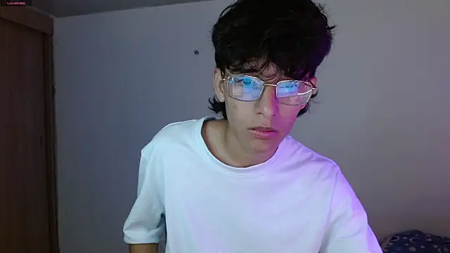 Snapshot of noah_millerx chatting on May 2026 05:25:03 AM noah millerx online show from May 2026 05:25:03 AM
