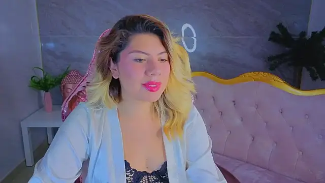 Snapshot of Victoria01_s chatting on March 2026 03:01:02 AM Victoria01 s online show from March 2026 03:01:02 AM