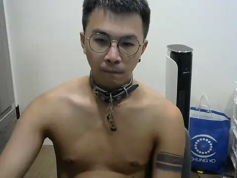 silverwolfwoof online show from May 2026 04:47:01 PM