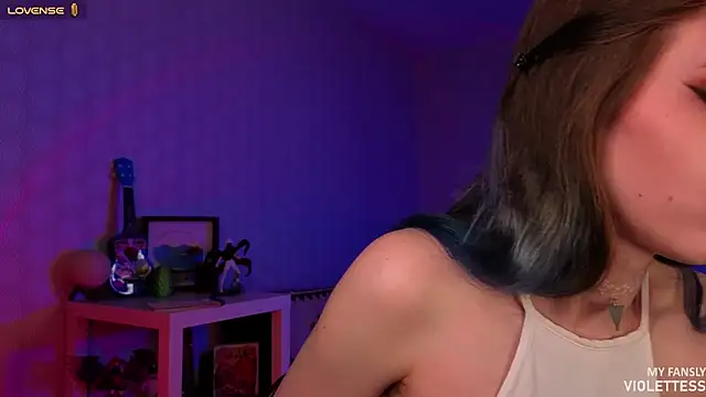 violettess online show from May 2026 04:24:01 PM