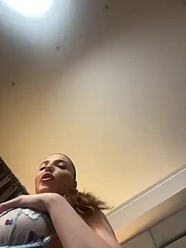 KarmaFoxx online show from April 2026 02:27:02 AM
