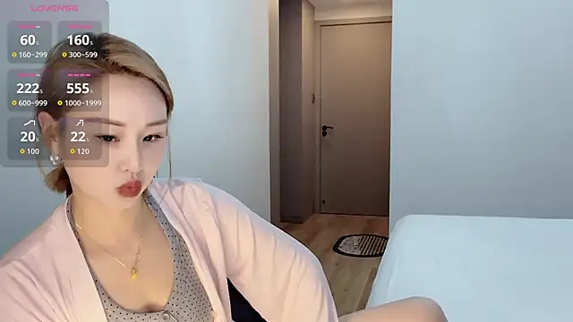 xiaolu-686 online show from May 2026 02:55:02 PM