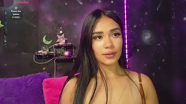 ValentinaRojass  online show from May 2026 04:47:02 PM