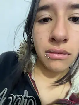 Snapshot of LilyRossi_ chatting on June 2026 11:27:02 AM LilyRossi online show from June 2026 11:27:02 AM