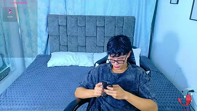 Dantekent online show from April 2026 07:58:01 PM