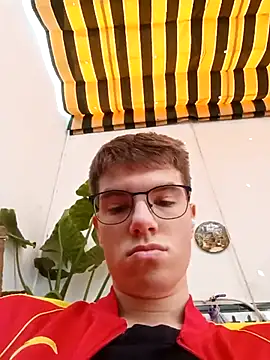 Snapshot of Alejandro27003 chatting on March 2026 12:18:01 PM Alejandro27003 online show from March 2026 12:18:01 PM