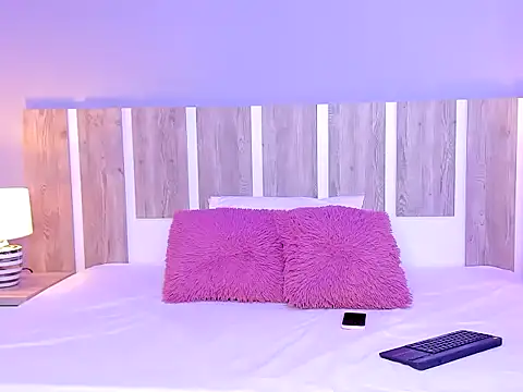 EmilySearss online show from March 2026 07:50:01 PM