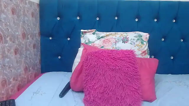 CURVYBOOTYLICIOUS88 online show from May 2026 12:22:02 PM