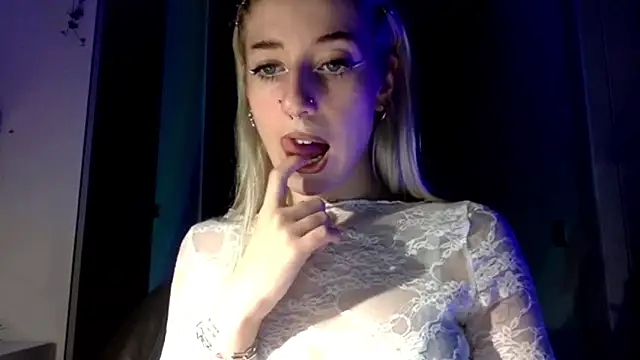 EmmyWet online show from March 2026 08:37:01 PM