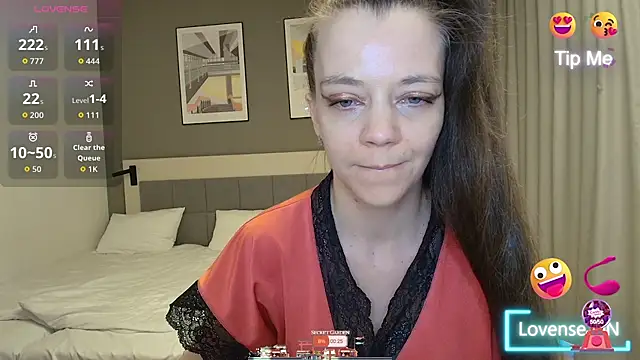 Snapshot of Yana-XX chatting on May 2026 12:21:01 PM Yana-XX online show from May 2026 12:21:01 PM
