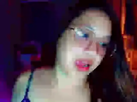 Snapshot of Sweet_coleen chatting on April 2026 02:45:01 PM Sweet coleen online show from April 2026 02:45:01 PM